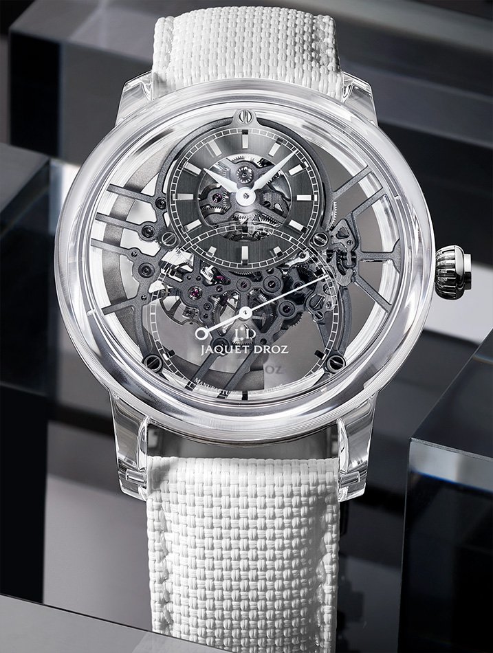 大秒针镂空合成蓝宝石水晶腕表 