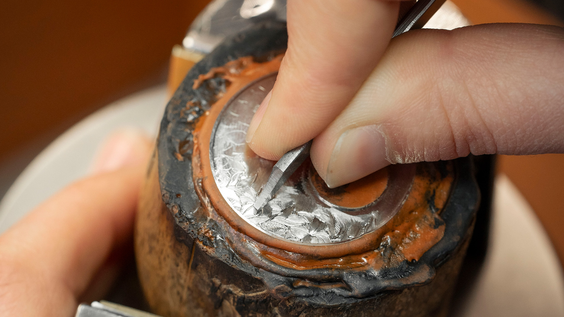 Petite Heure Minute Red Gold - Hummingbird