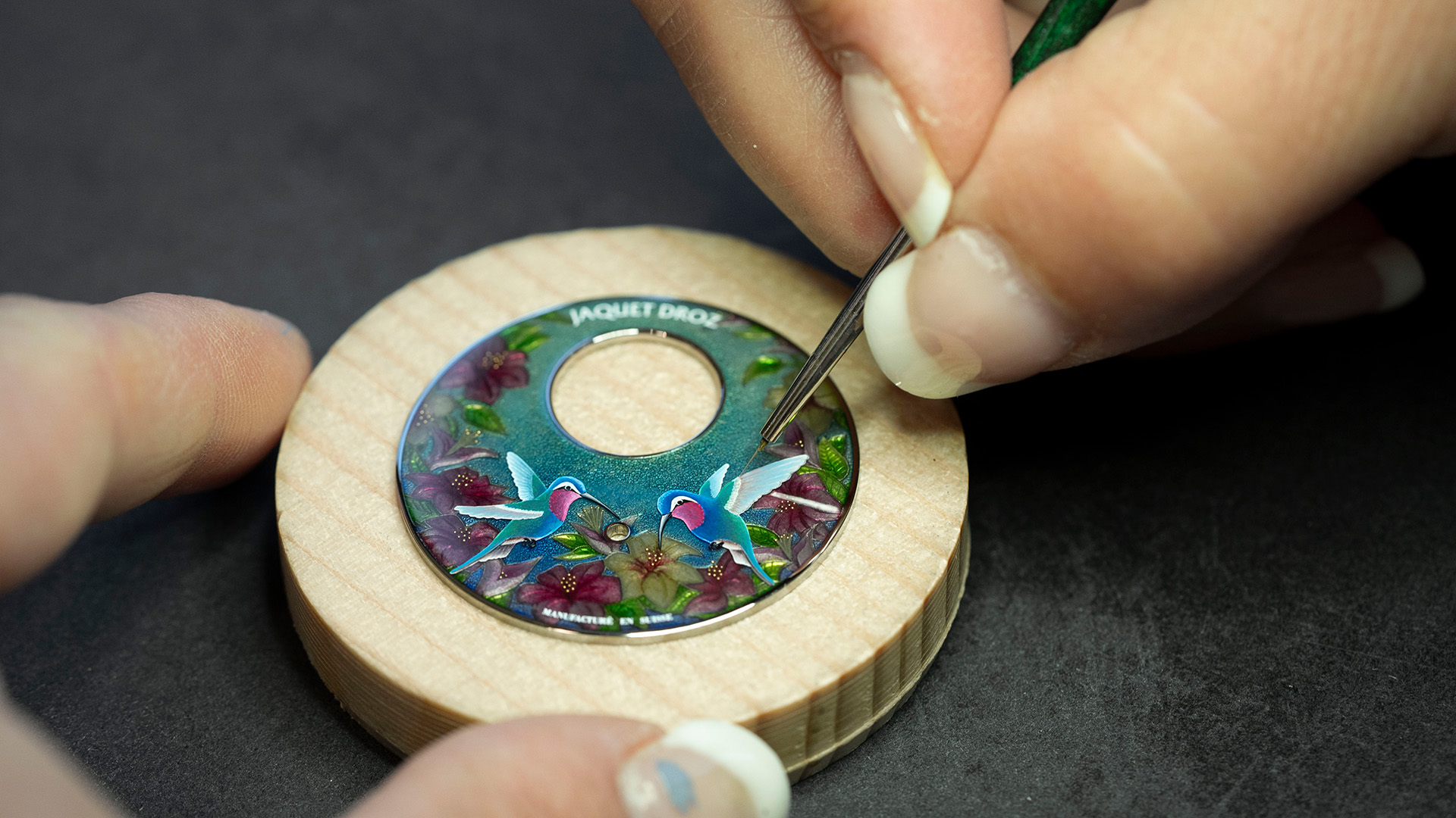 Petite Heure Minute Red Gold - Hummingbird