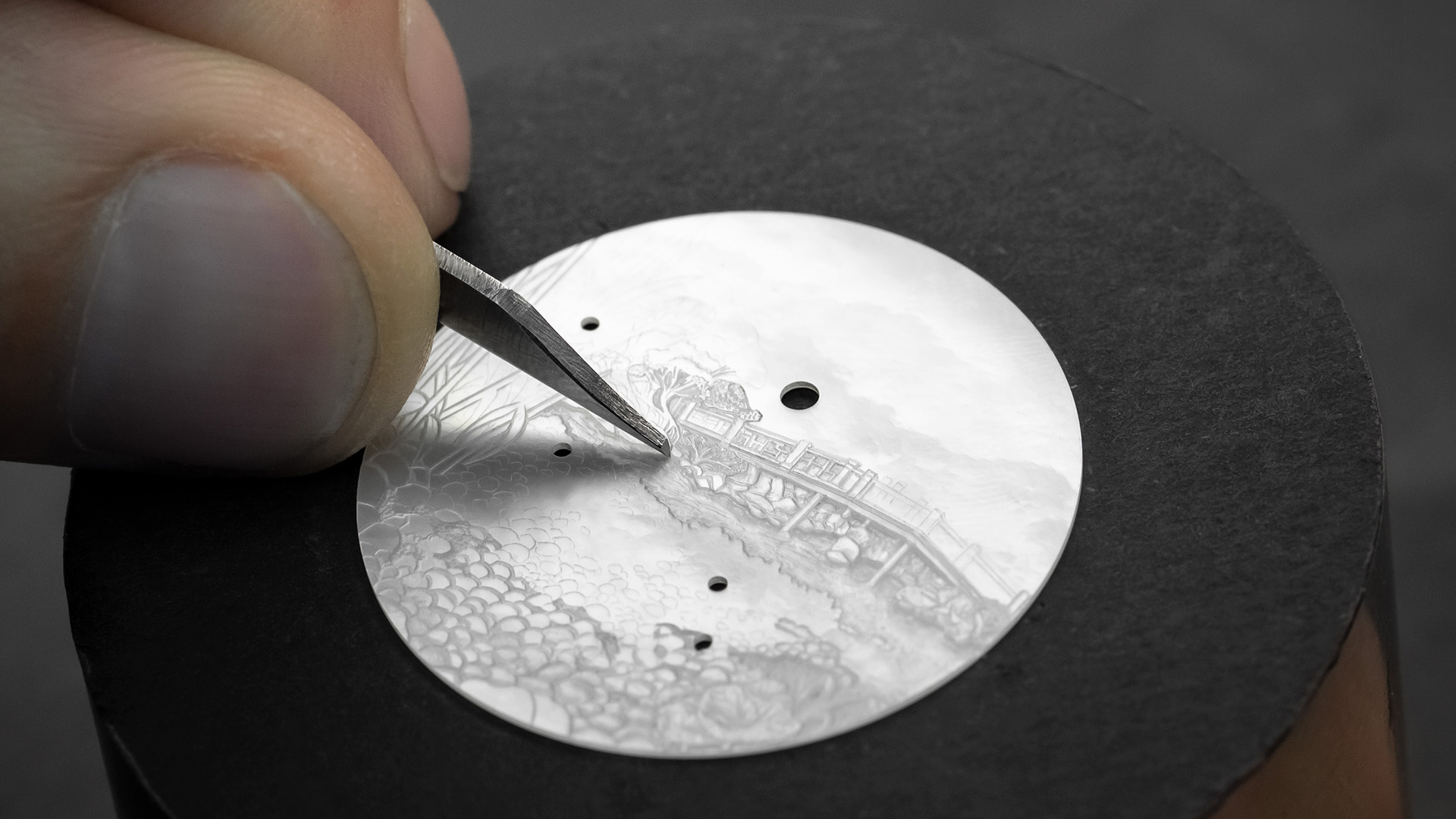 Petite Heure Minute Red Gold - Japanese Garden