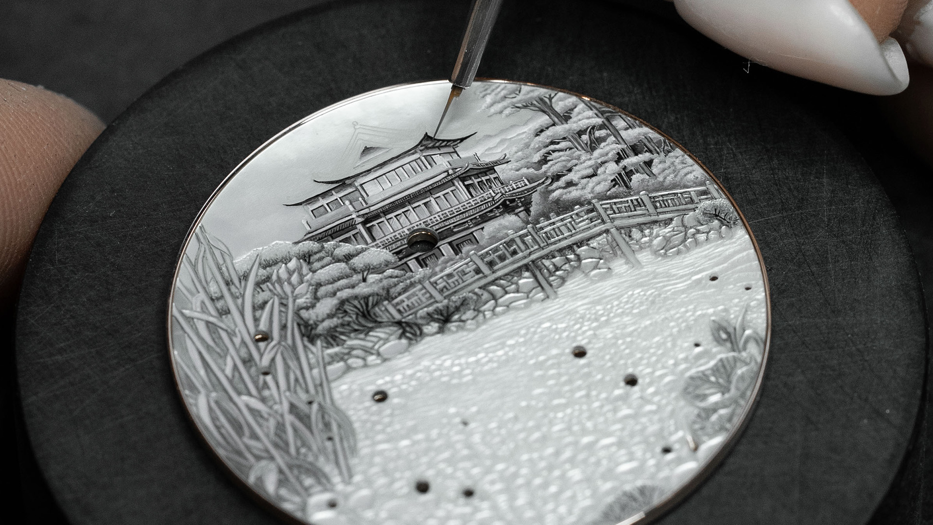 Petite Heure Minute Red Gold - Japanese Garden